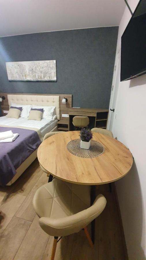 Demar Apart Violet Lwów Zewnętrze zdjęcie
